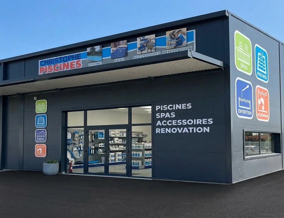 Façade du magasin Christophe Piscines à Marguerittes
